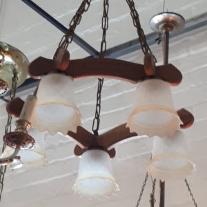 Scandinavian wood Chandelier with 5 shades